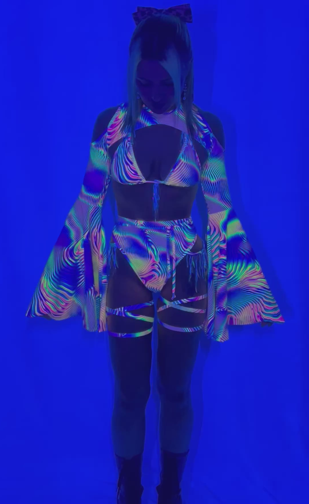 Open Shoulder Extreme Crop Top